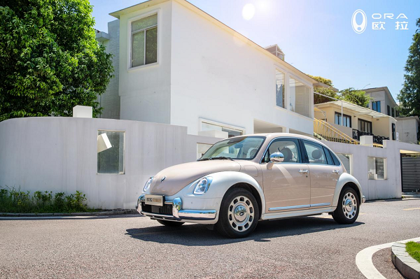 《瞄準萬億“她市場”，歐拉芭蕾貓宣告上市》