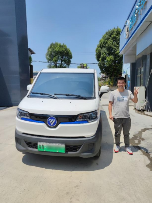 湖南首位智藍精靈車主談：為何“不用省著開”？