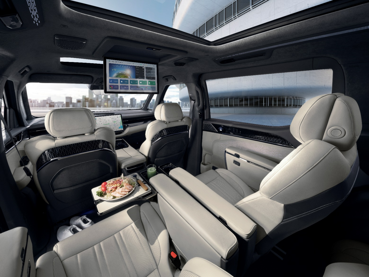 締造“空中大平層”！極氪009詮釋豪華MPV全場景智能， 將于11月1日正式上市！