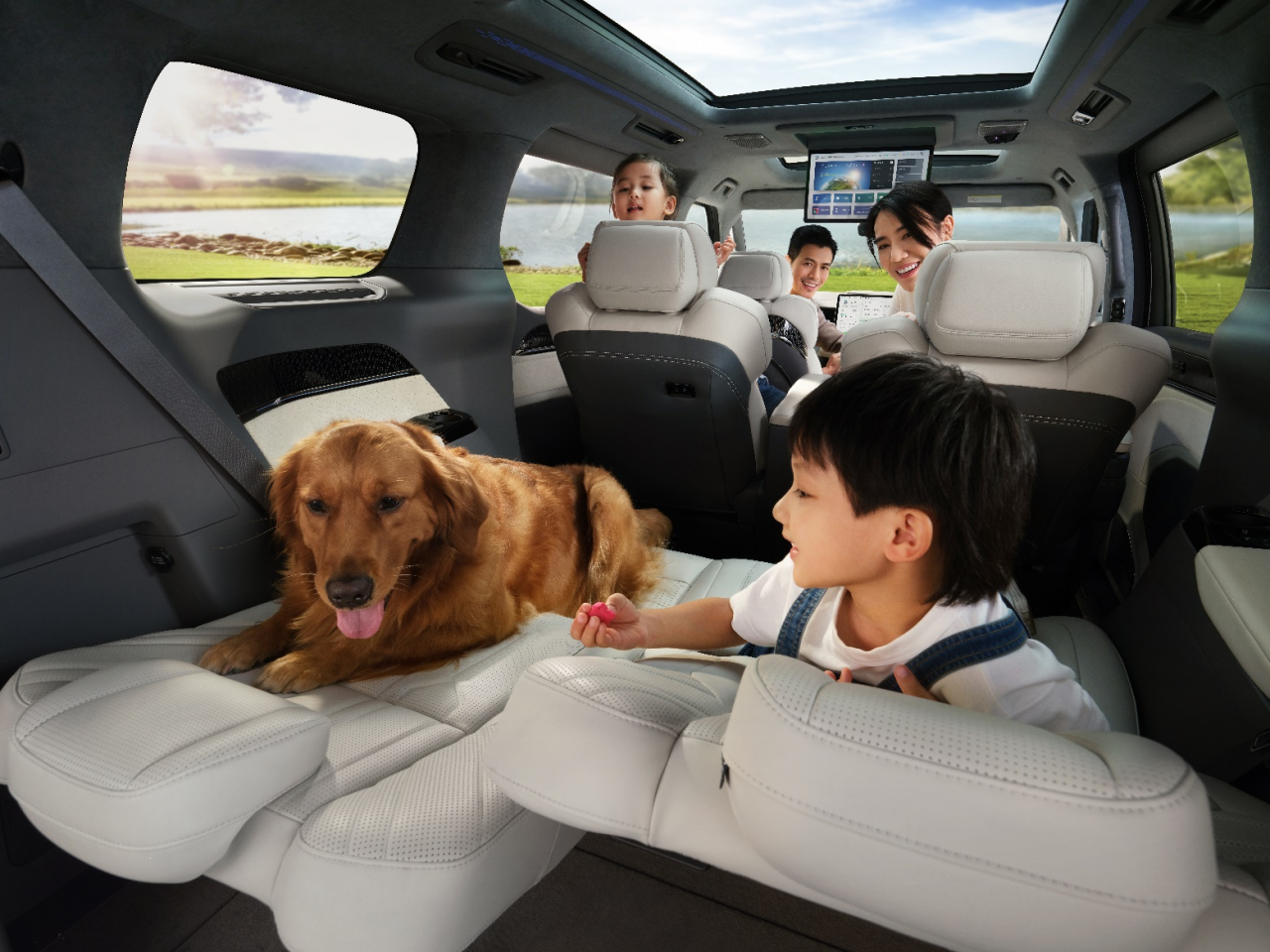 締造“空中大平層”！極氪009詮釋豪華MPV全場景智能， 將于11月1日正式上市！