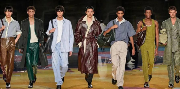 歐米茄的彩盤腕表讓你跳出“黑白灰”